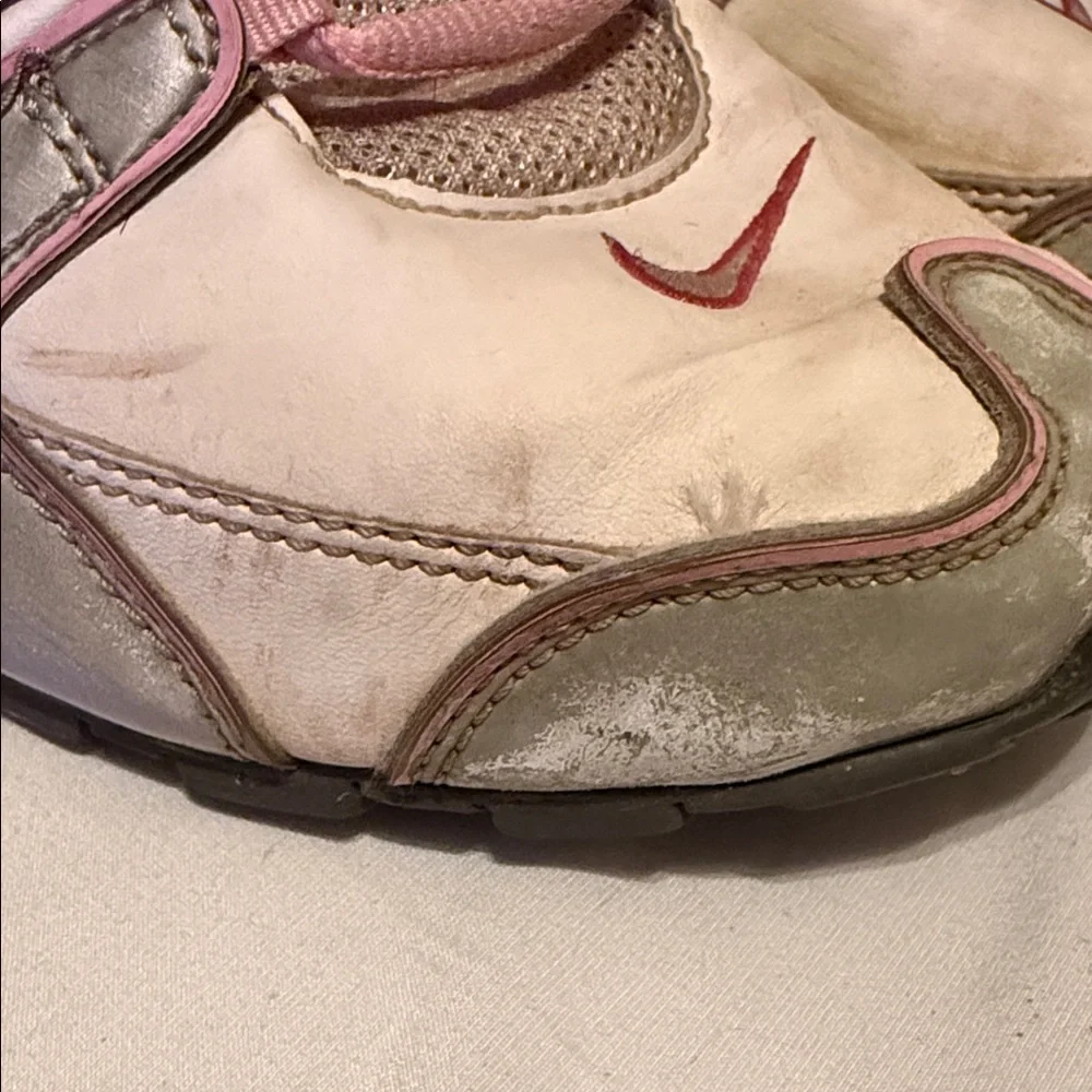 Nike Shox Women's Pink and Silver Athletic Shoes - Picture 3 of 12